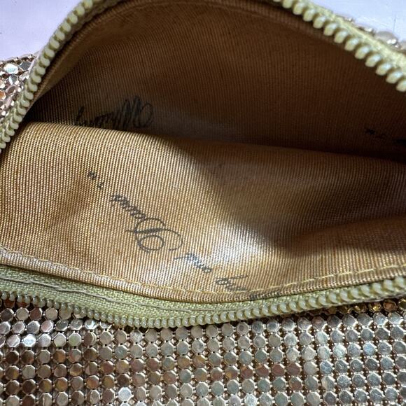 Vintage Whiting & Davis Gold Tone Coin / Makeup Purse Bag Timeless Style Classy - Picture 9 of 12